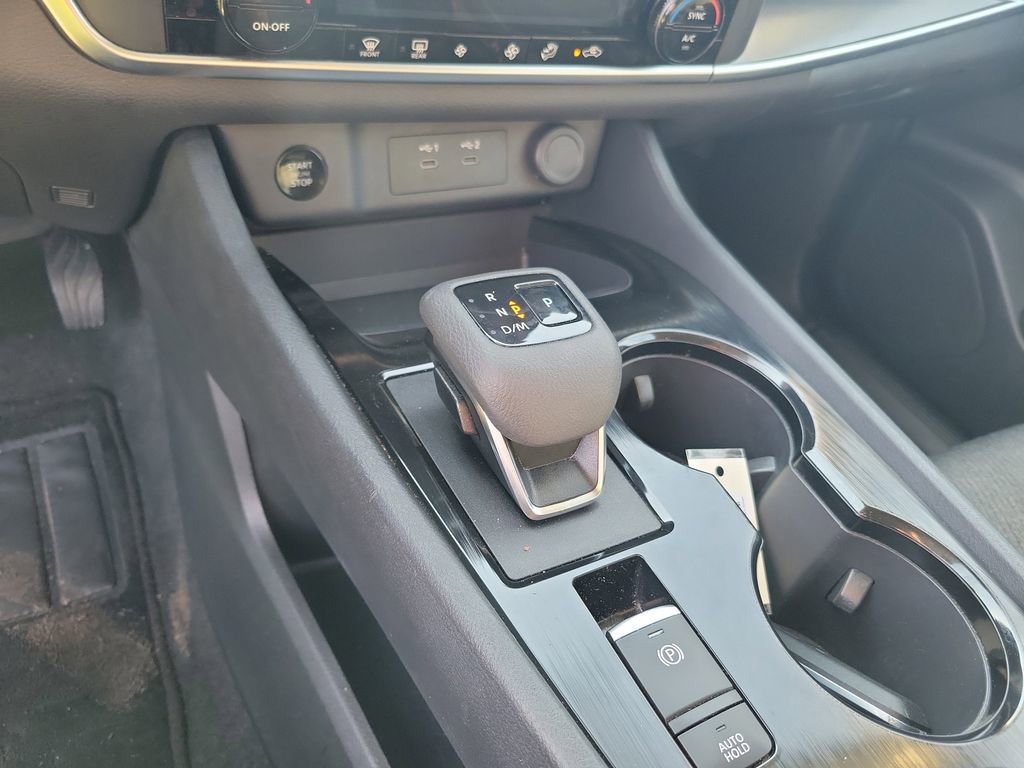 Used 2024 Nissan Rogue SV AWD/4WD image 26