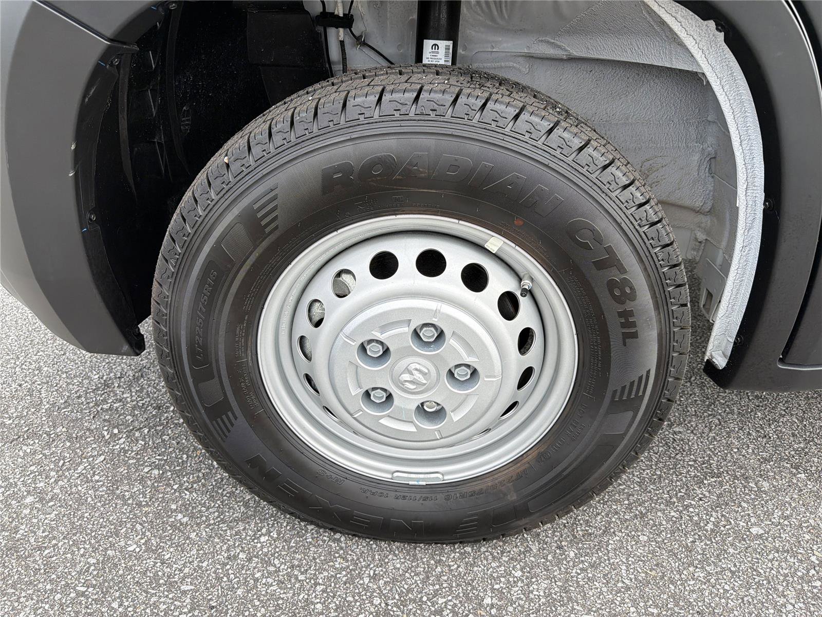 Used 2025 RAM ProMaster 3500 FWD image 10