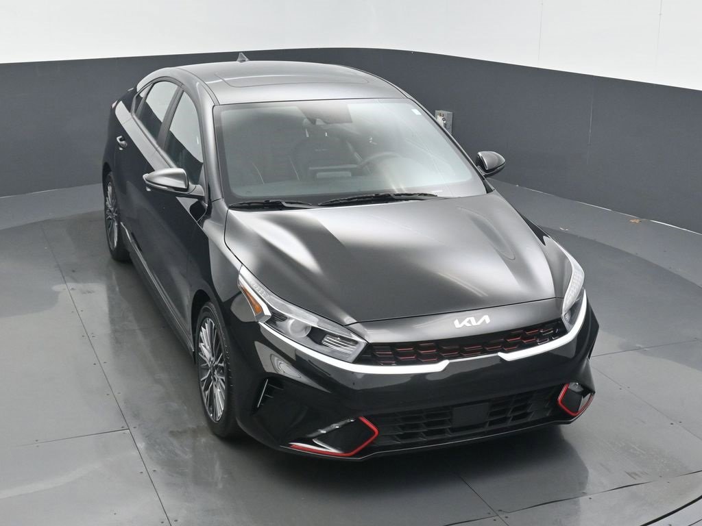 Used 2024 Kia Forte GT-Line w/ GT-Line Premium Package image 3