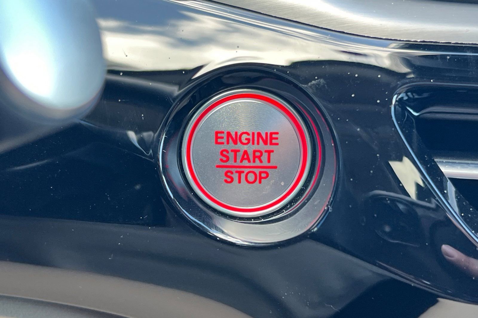 Used 2026 Acura MDX w/ Technology Package image 25