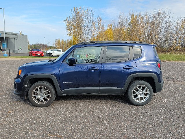 Used 2019 Jeep Renegade Latitude w/ Cold Weather Group AWD/4WD image 10