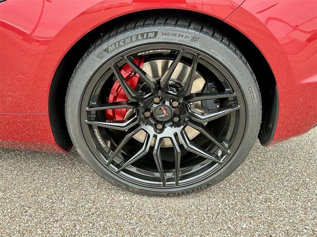 Used 2024 Chevrolet Corvette Z06 image 16