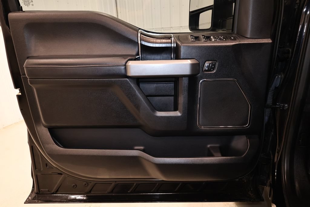 Certified 2019 Ford F450 Platinum w/ Platinum Ultimate Package AWD/4WD image 11