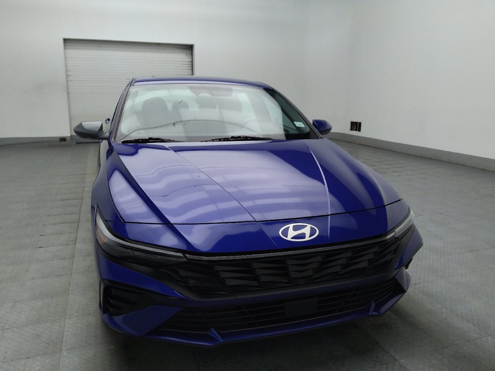 Used 2025 Hyundai Elantra SEL FWD image 14