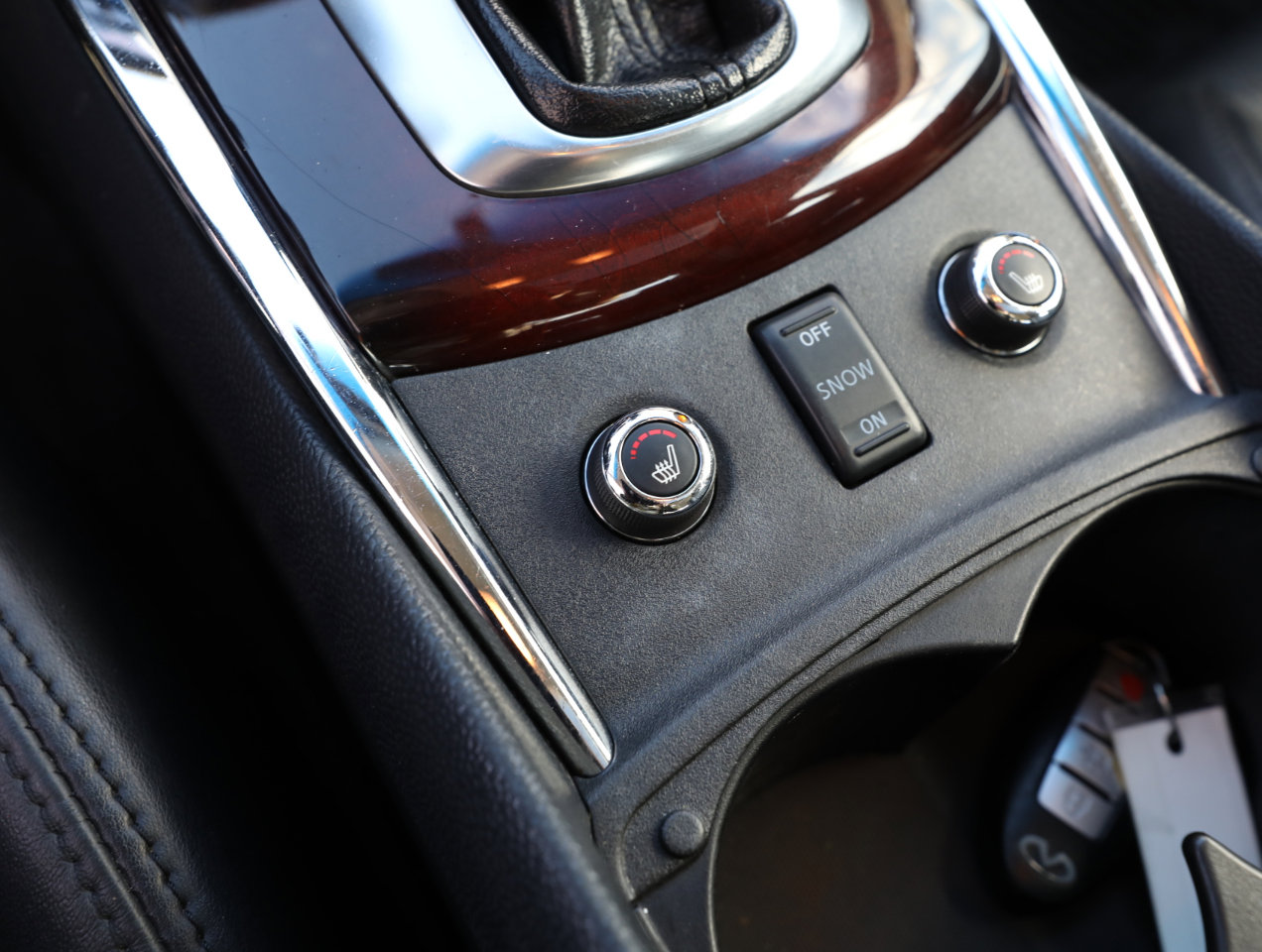 Used 2013 INFINITI G37 x w/ Premium Pkg image 19