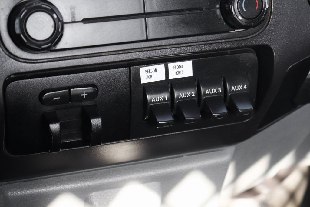 Used 2015 Ford F550 2WD Regular Cab Super Duty image 26