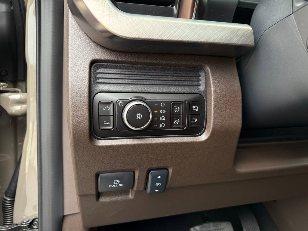 Used 2026 Ford F450 King Ranch w/ Chrome Package image 41