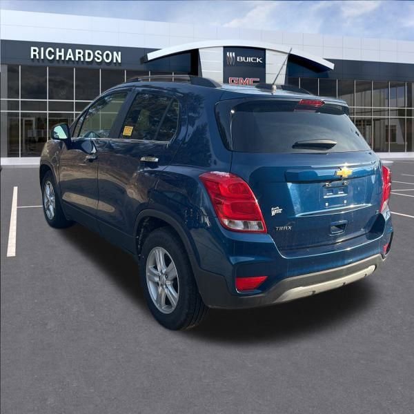Used 2020 Chevrolet Trax LT w/ LT Convenience Package image 13