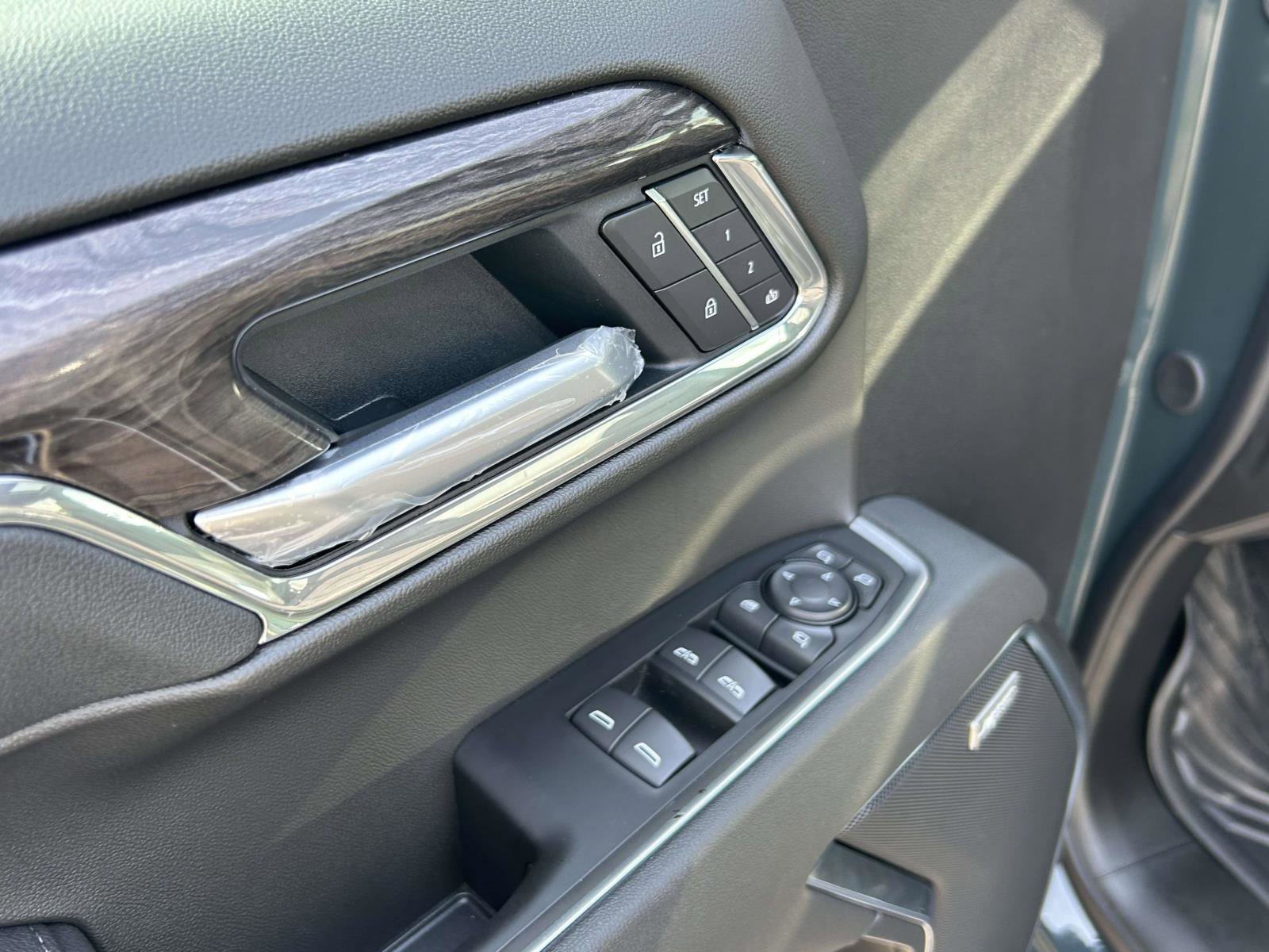 New 2026 Chevrolet Silverado 1500 LTZ w/ LTZ Premium Package image 11