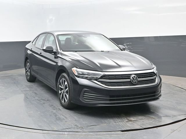 Used 2024 Volkswagen Jetta S FWD image 2