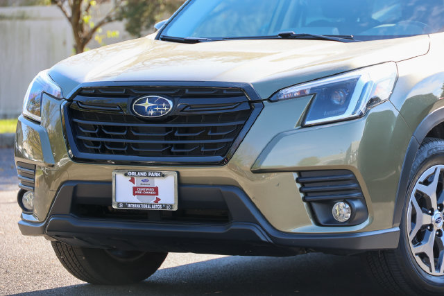 Certified 2023 Subaru Forester Premium AWD/4WD image 14