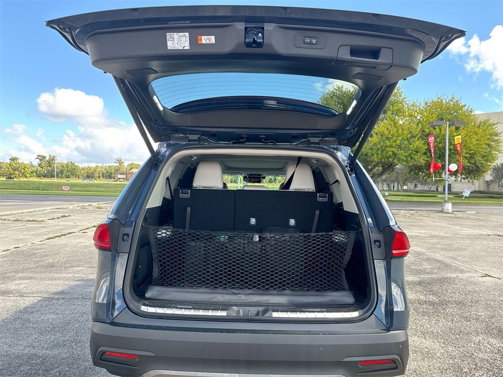 New 2026 Toyota Grand Highlander Limited image 35