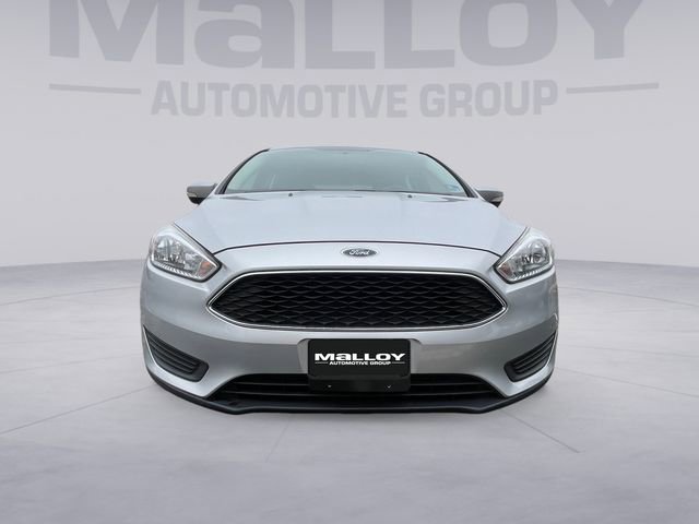 Used 2018 Ford Focus SE w/ Cold Weather Package image 8