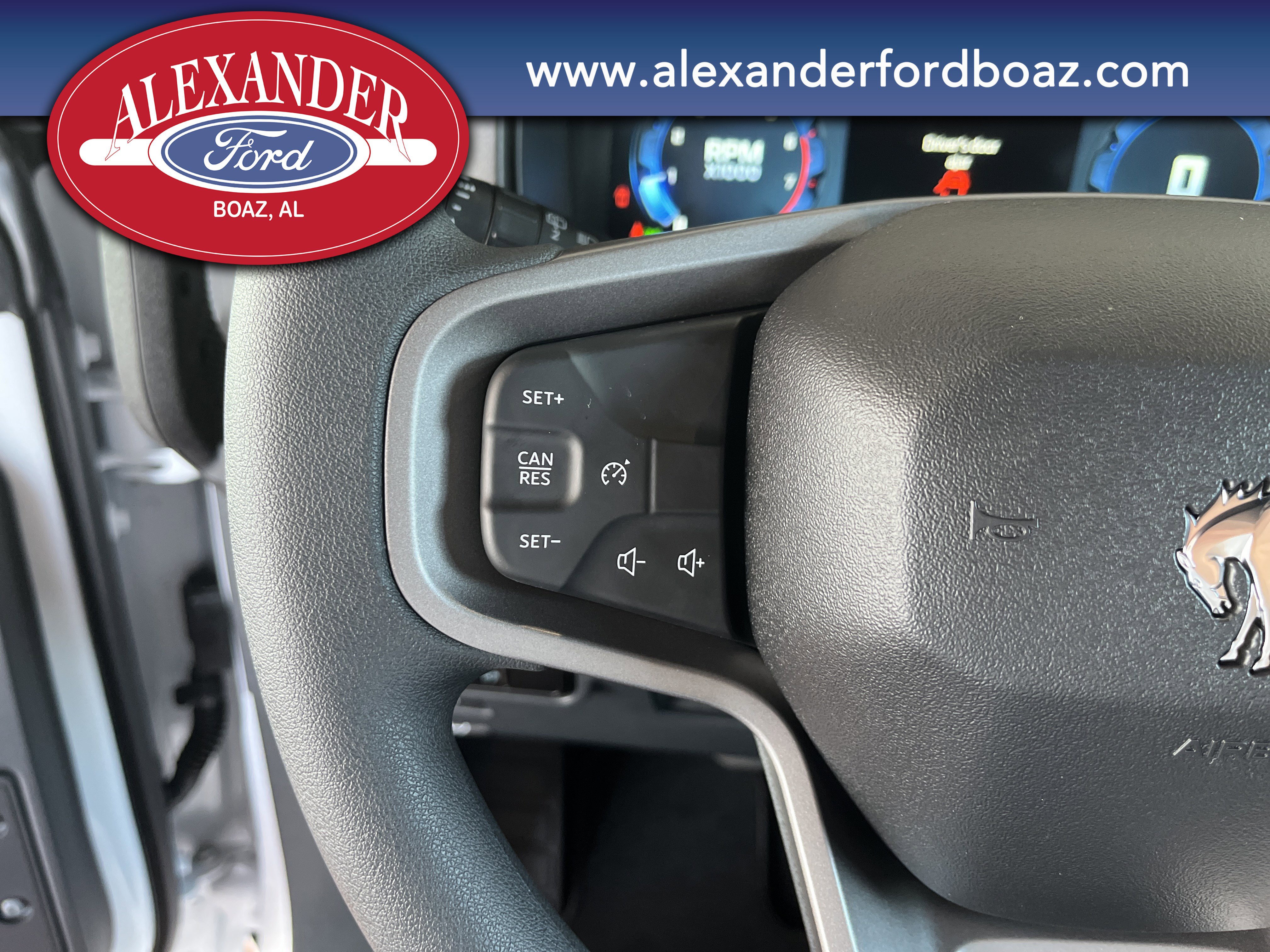 New 2025 Ford Bronco 4-Door image 24