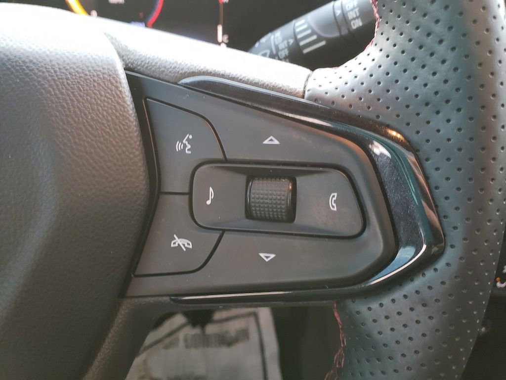 Used 2024 Chevrolet TrailBlazer RS w/ Convenience Package image 19