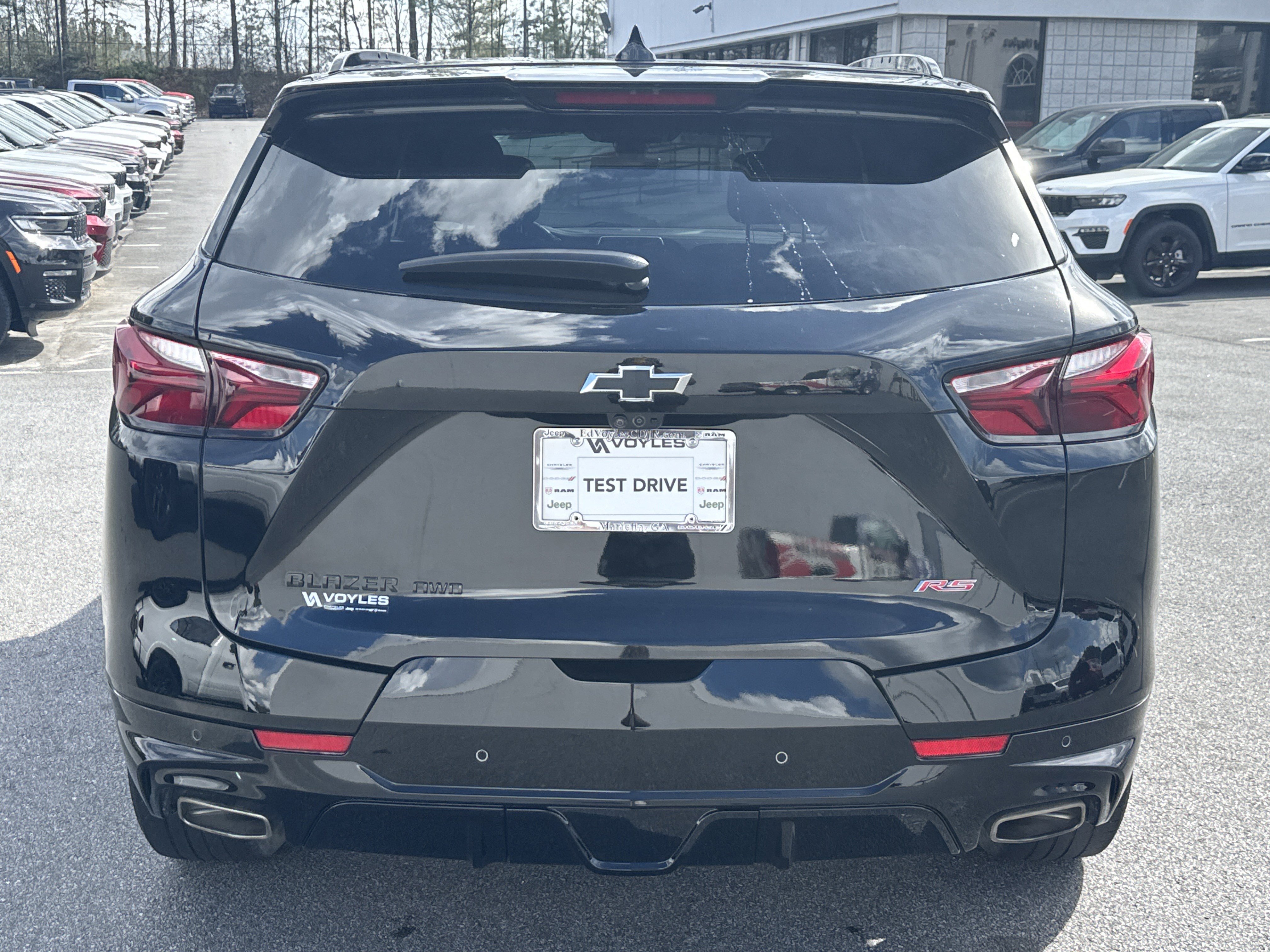 Used 2022 Chevrolet Blazer RS w/ Enhanced Convenience Package image 4