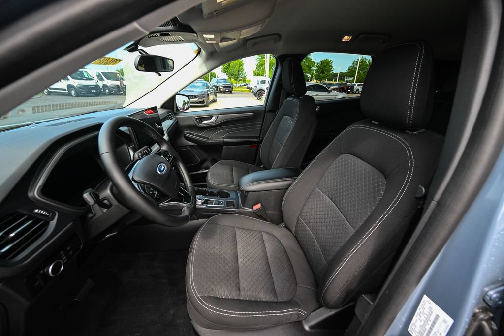 Used 2023 Ford Escape Active w/ Tech Pack #2 AWD/4WD image 19