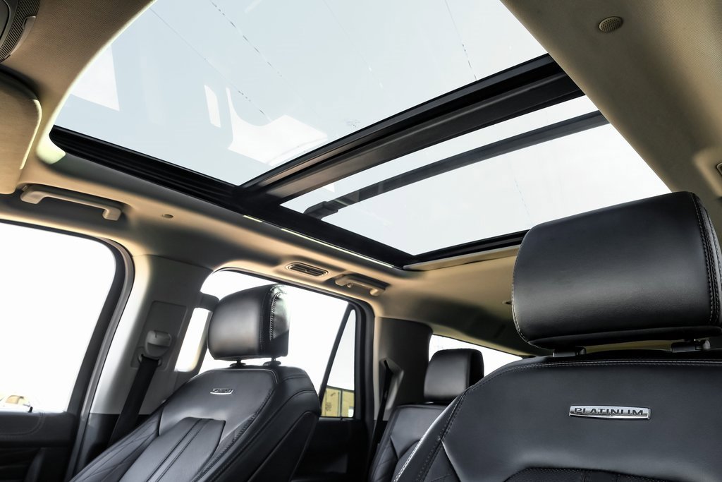 Used 2021 Ford Expedition Max Platinum image 3