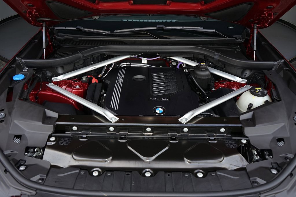 Used 2021 BMW X6 xDrive40i w/ Convenience Package image 28