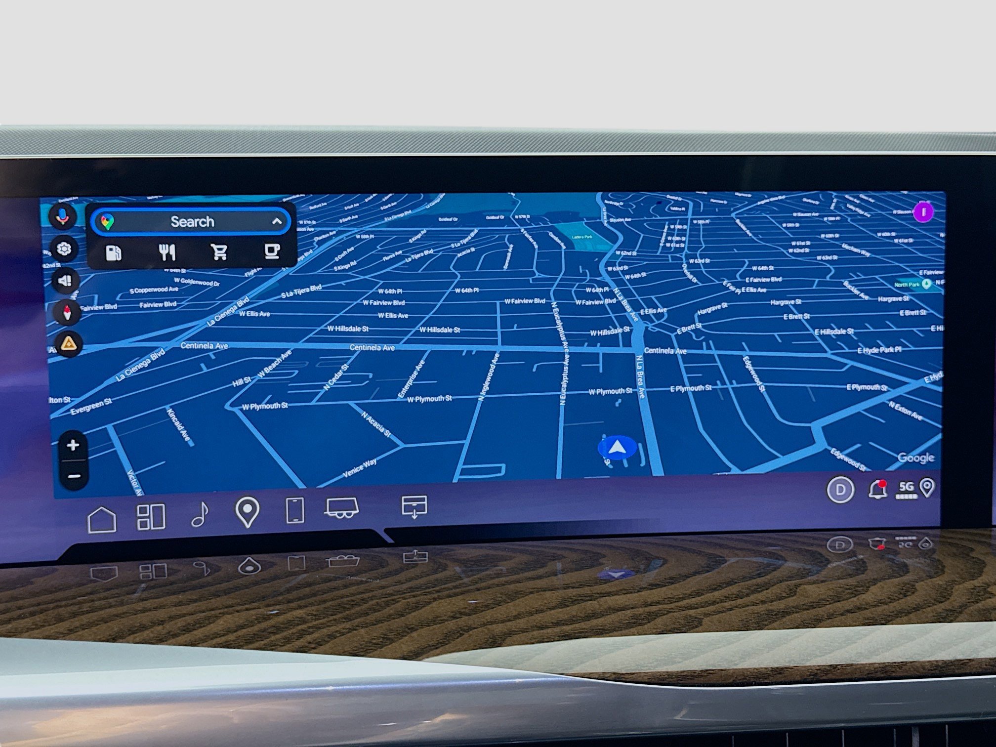 Used 2025 Cadillac Escalade Sport Platinum w/ LPO, ONYX Package image 13