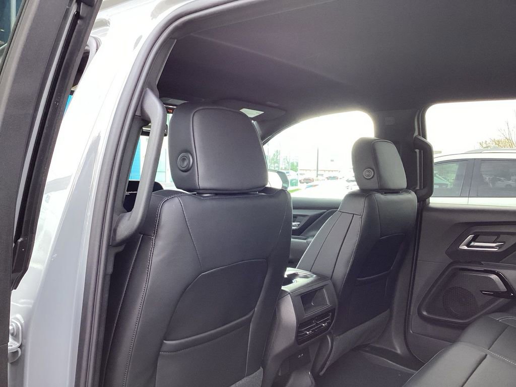 New 2026 Chevrolet Silverado EV LT AWD/4WD image 12