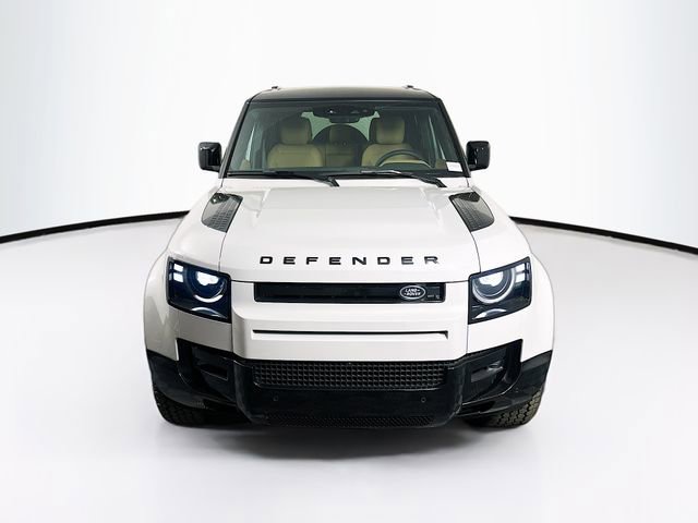 New 2026 Land Rover Defender 110 X-Dynamic SE image 2