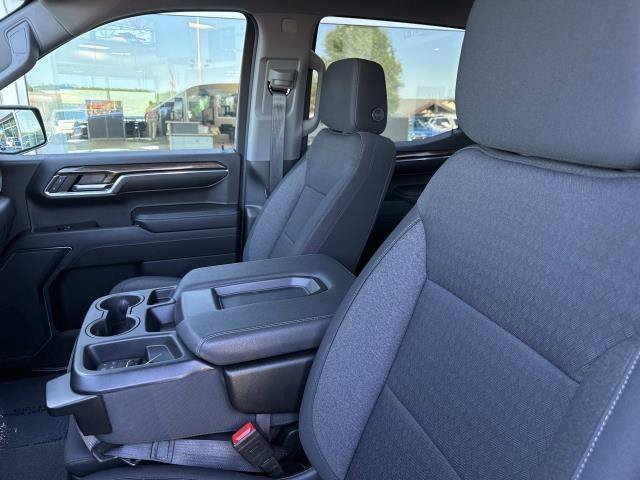 Used 2024 Chevrolet Silverado 1500 LT AWD/4WD image 9