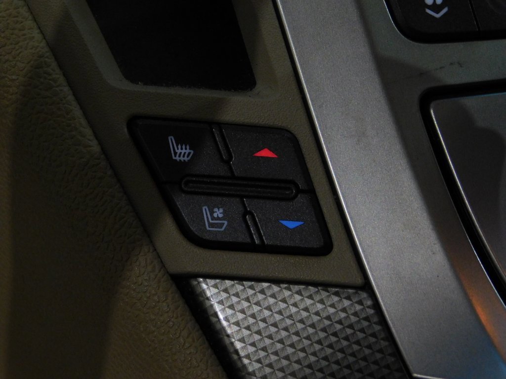 Used 2010 Cadillac CTS Performance image 46