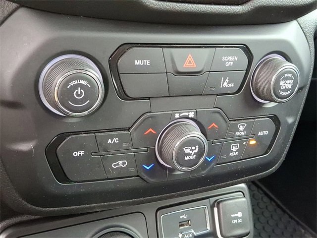 Used 2023 Jeep Renegade Latitude image 15