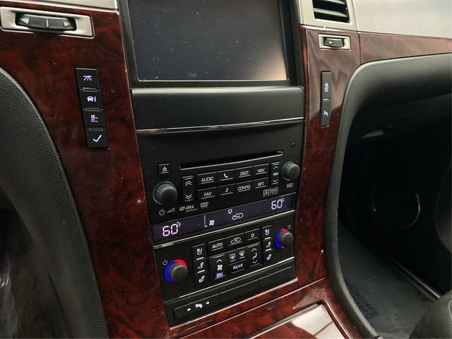 Used 2013 Cadillac Escalade AWD image 31