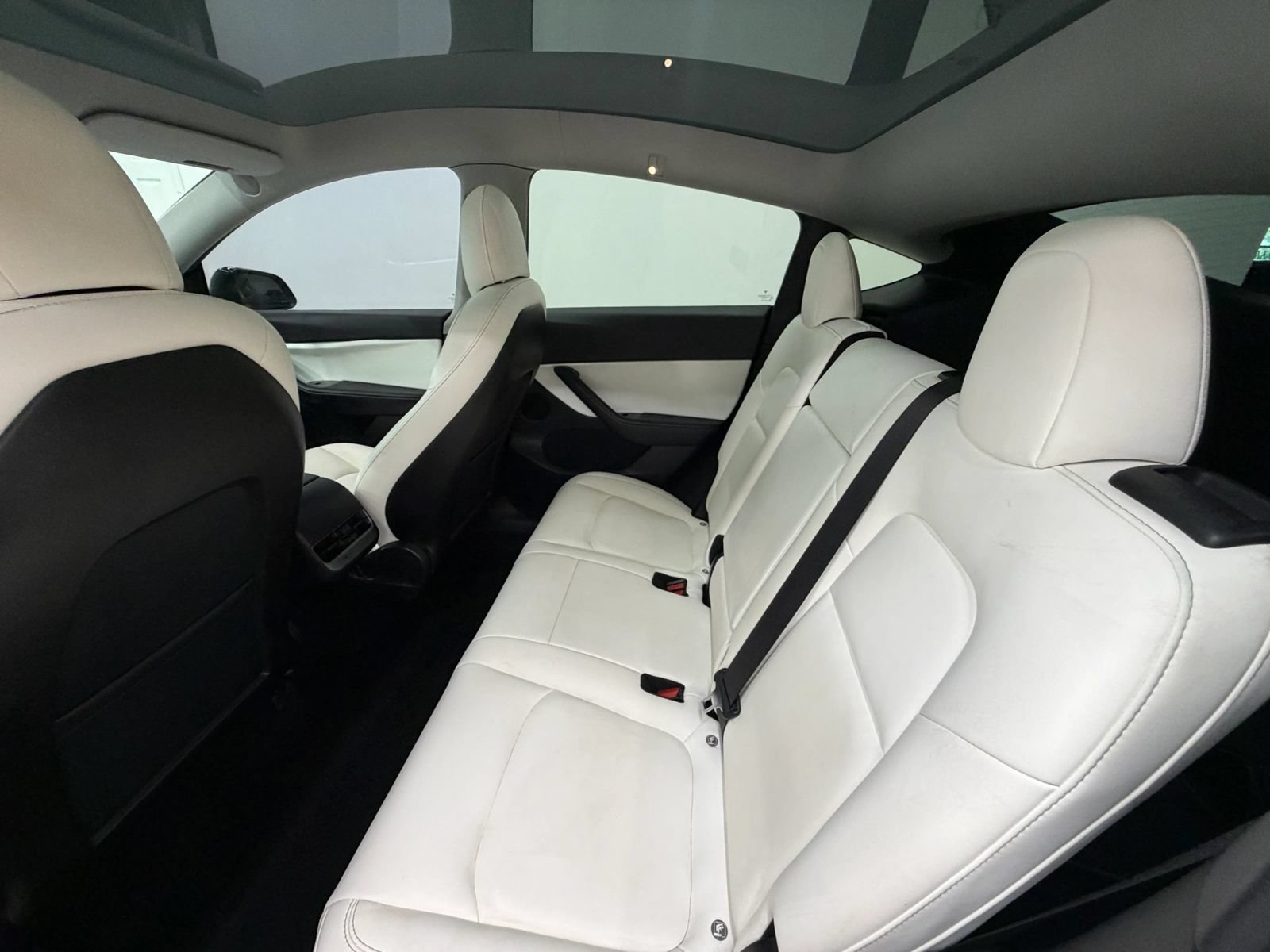 Used 2020 Tesla Model Y Performance AWD/4WD image 16