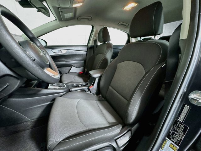 Certified 2023 Kia Forte LXS w/ LXS Technology Package FWD image 19