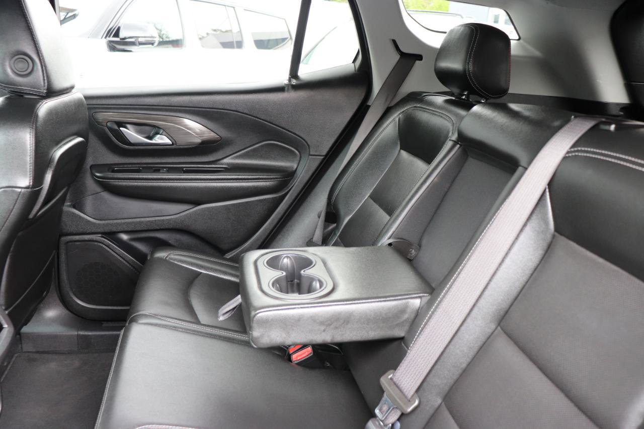 Used 2024 GMC Terrain SLT AWD/4WD image 23