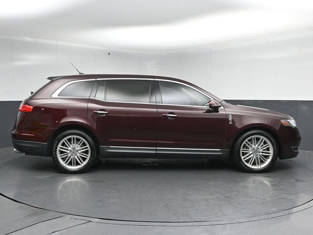 Certified 2019 Lincoln MKT AWD image 8