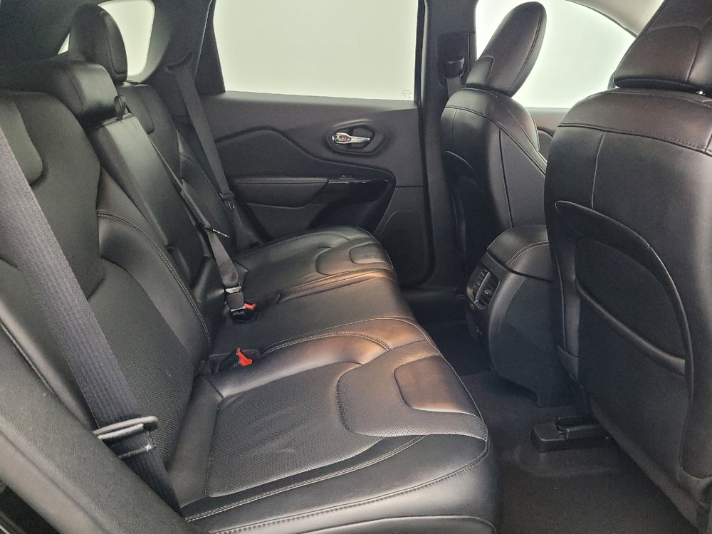 Used 2023 Jeep Cherokee Altitude Lux image 19