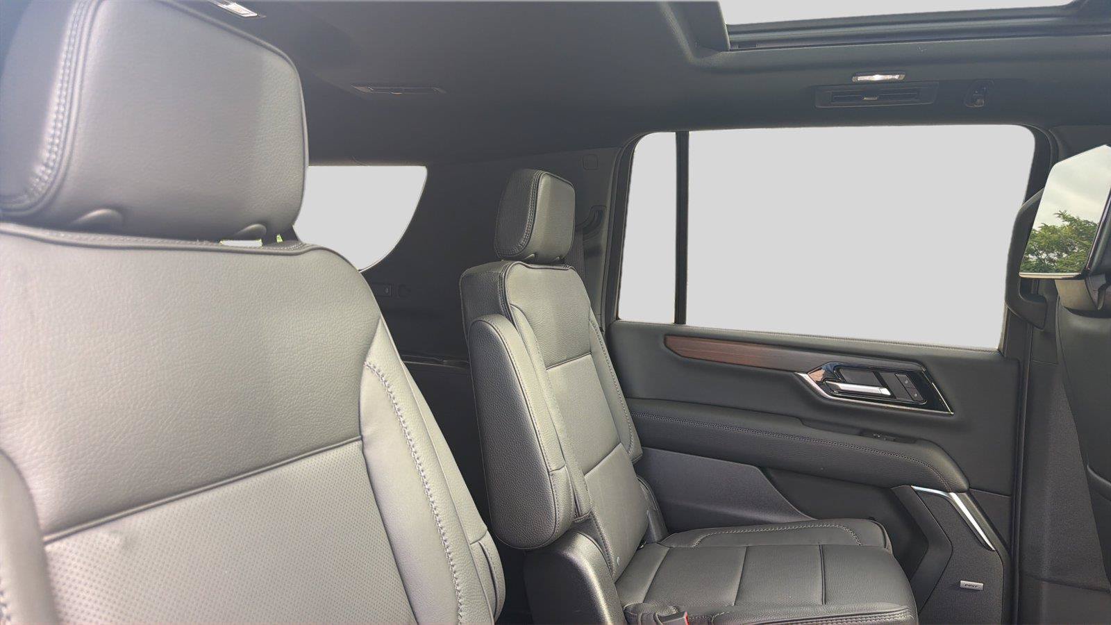 New 2027 GMC Yukon XL Denali w/ Denali Reserve Package AWD/4WD image 23