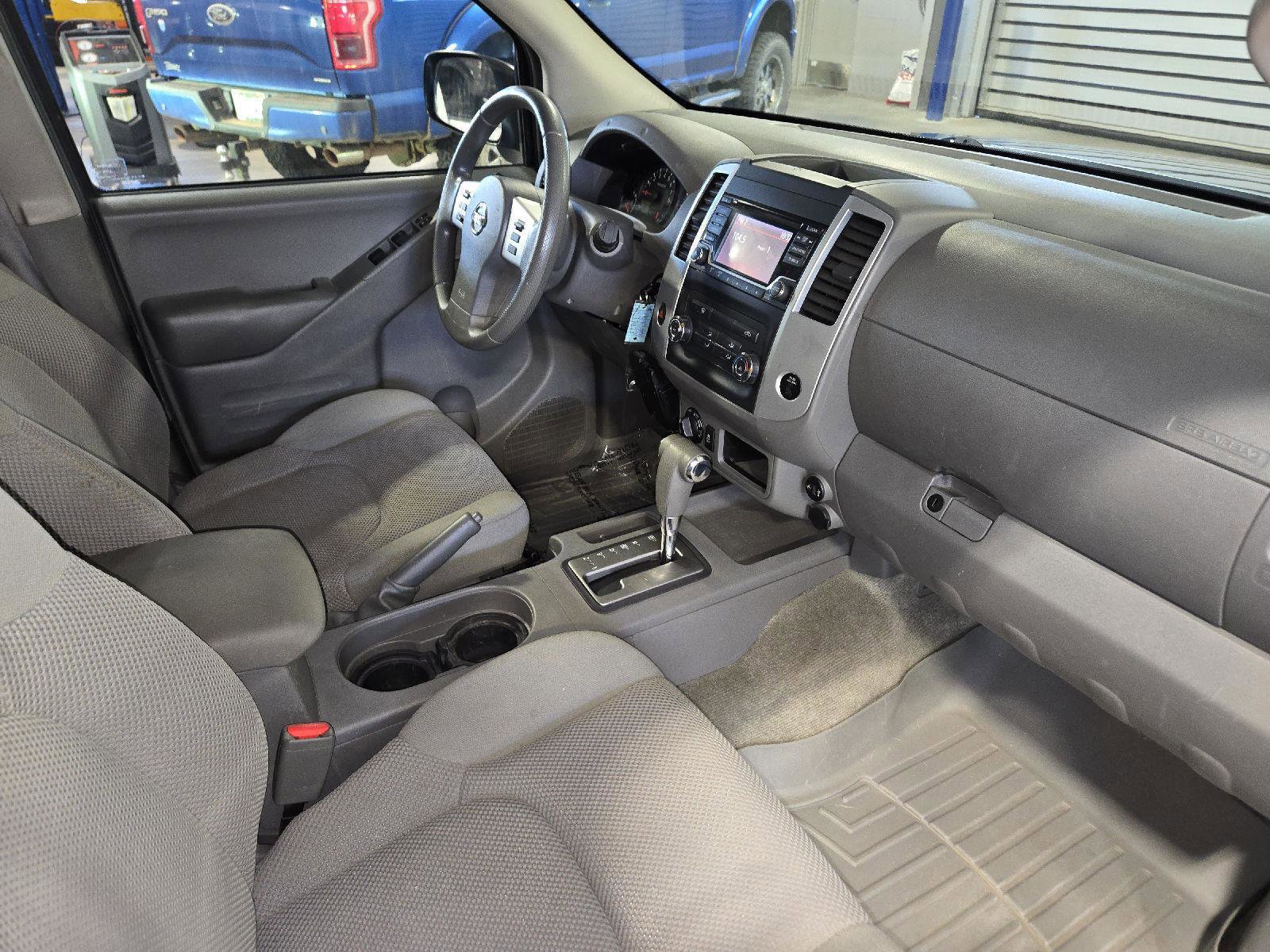 Used 2018 Nissan Frontier SV AWD/4WD image 39