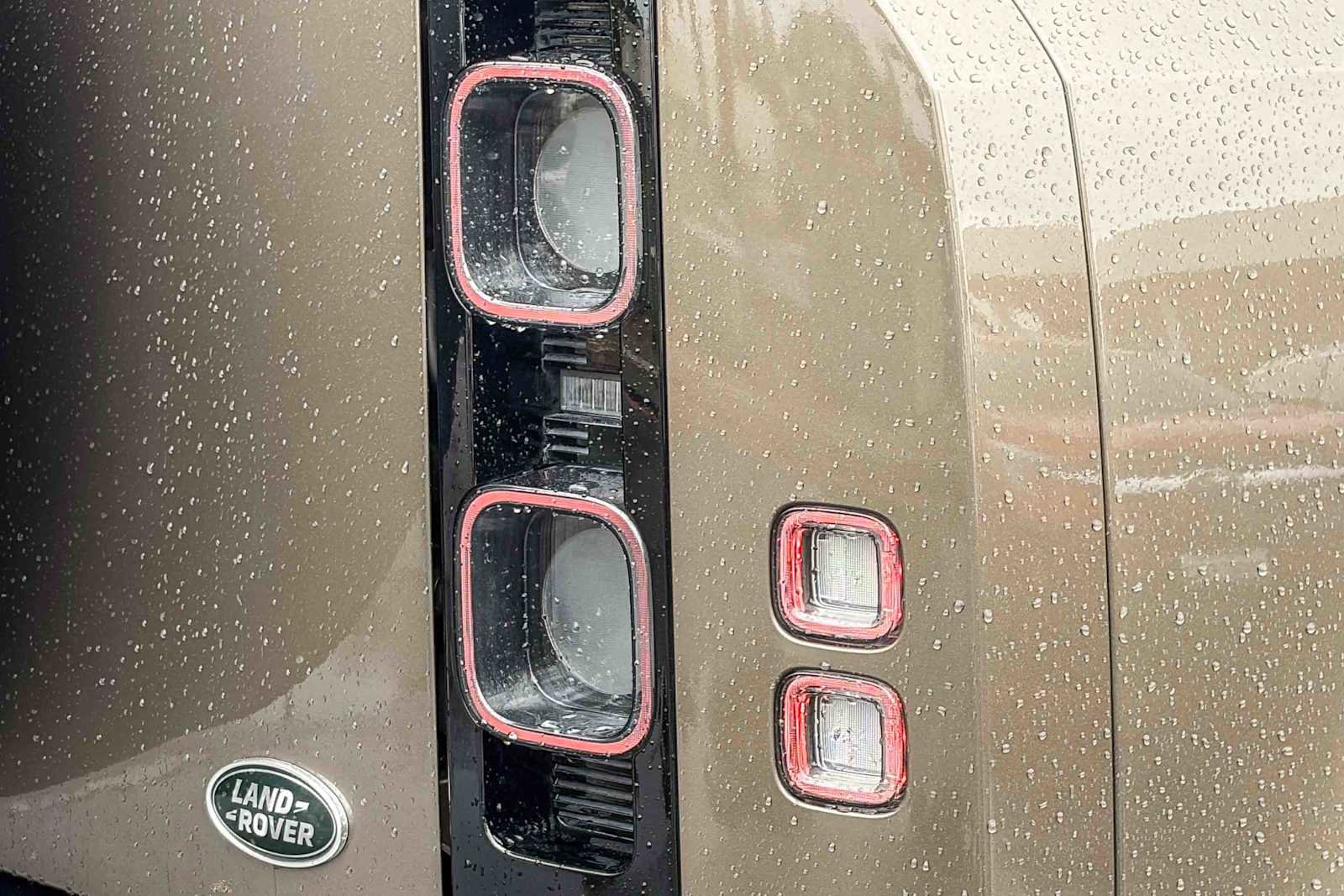 Used 2020 Land Rover Defender 110 X image 8