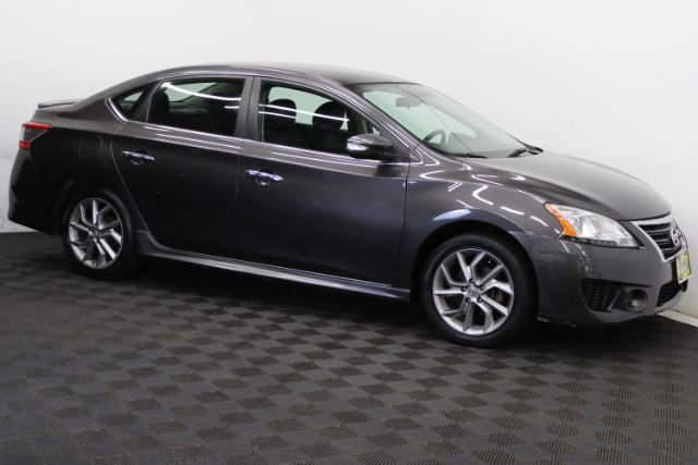 Used 2015 Nissan Sentra SR w/ Navigation Package FWD image 3