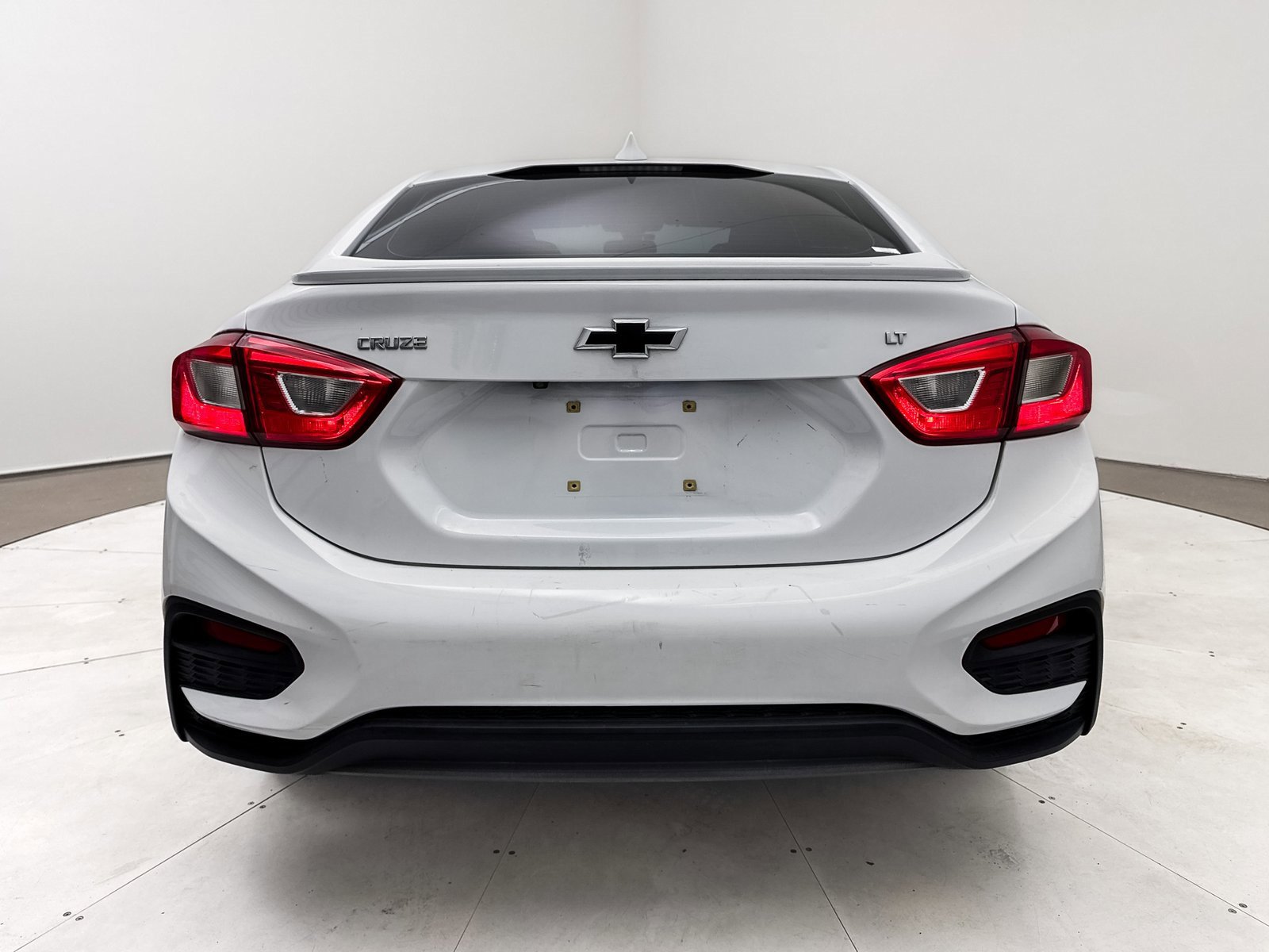 Used 2018 Chevrolet Cruze LT w/ RS Package image 14