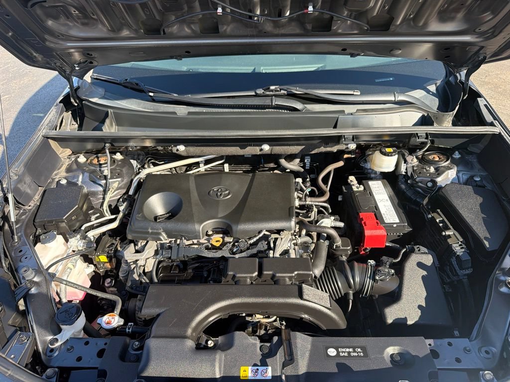 Used 2019 Toyota RAV4 XLE Premium w/ Cold Weather Package AWD/4WD image 38