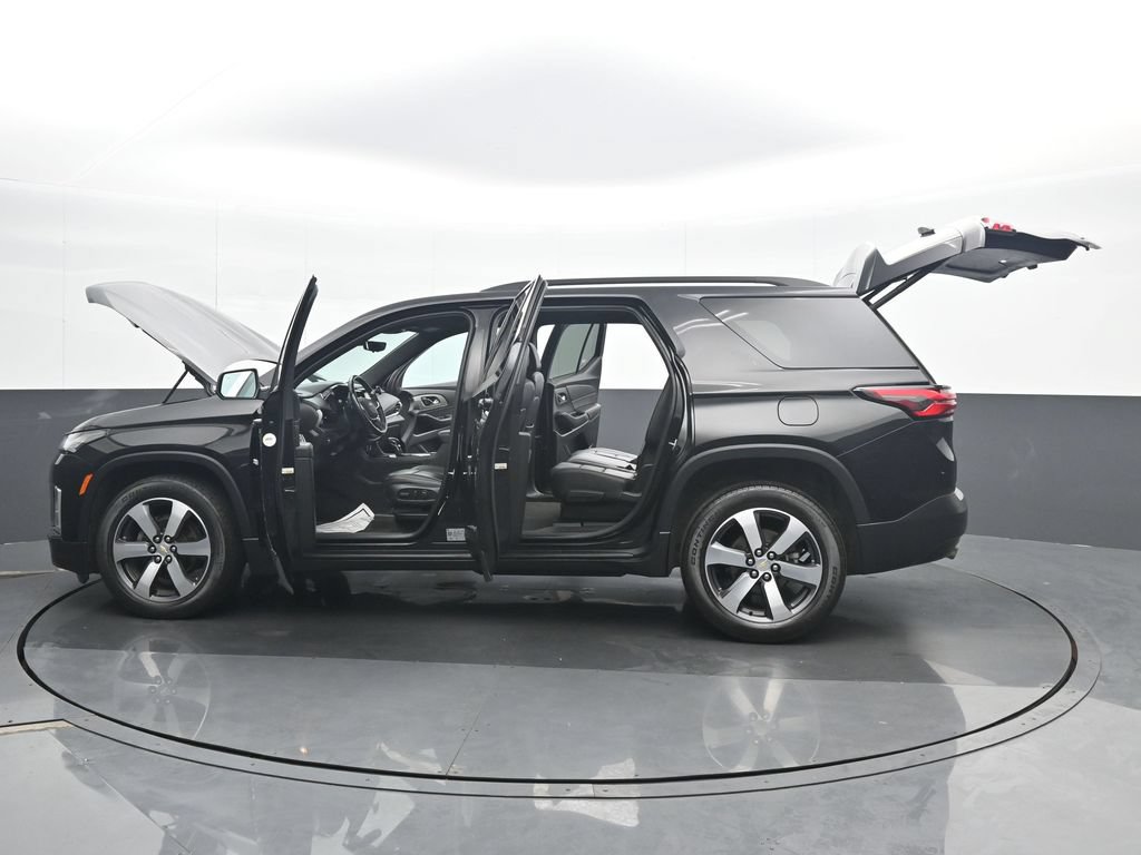 Used 2023 Chevrolet Traverse LT w/ LT Premium Package AWD/4WD image 37