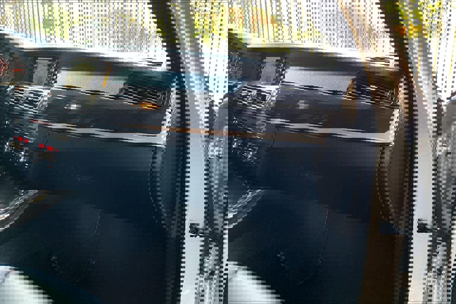 Used 2015 BMW 528i Sedan image 18