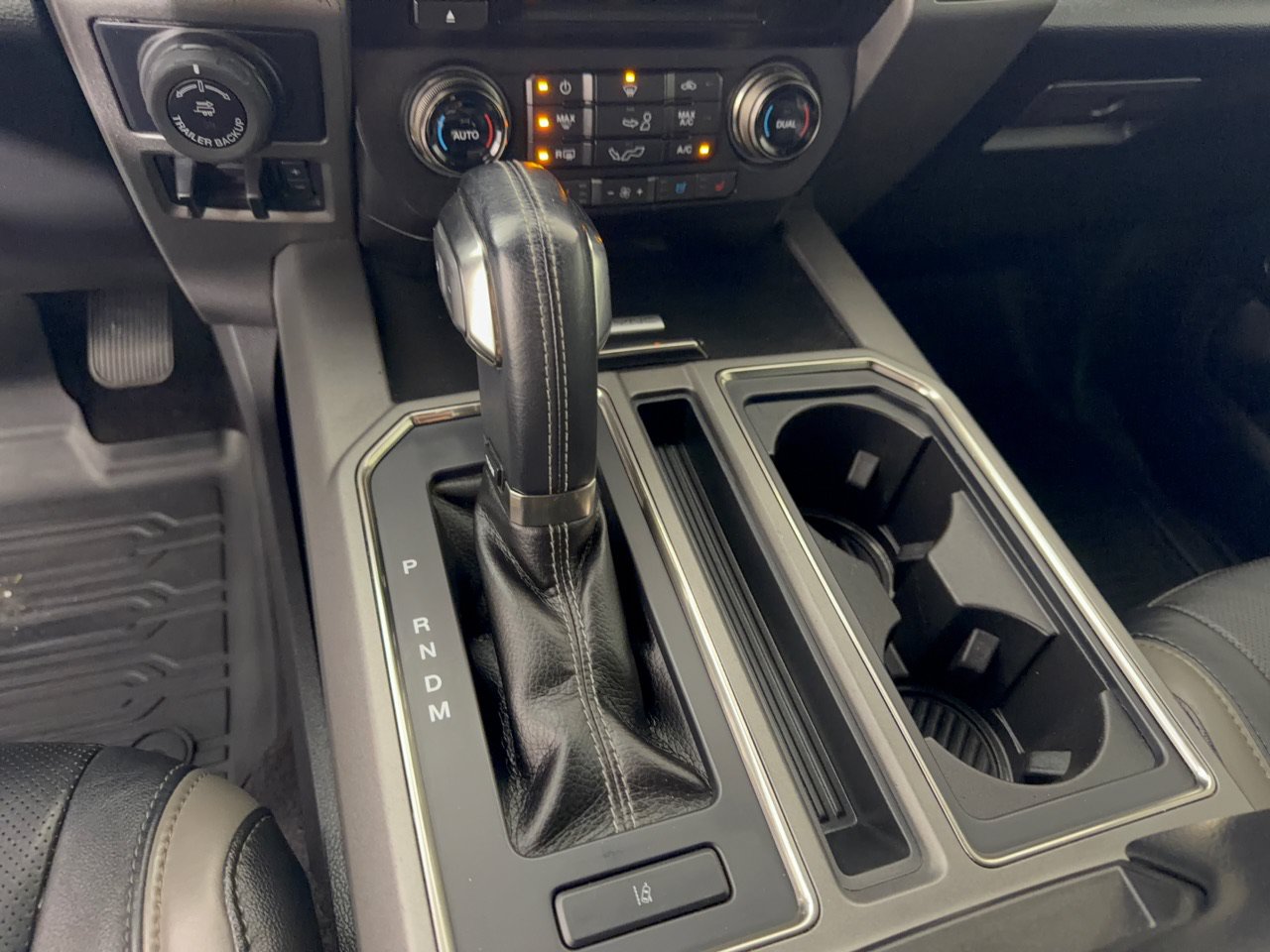 Used 2017 Ford F150 Raptor w/ Equipment Group 802A Luxury AWD/4WD image 24