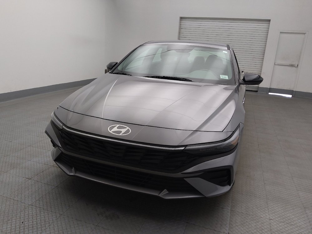 Used 2025 Hyundai Elantra Sport w/ Cargo Package FWD image 15