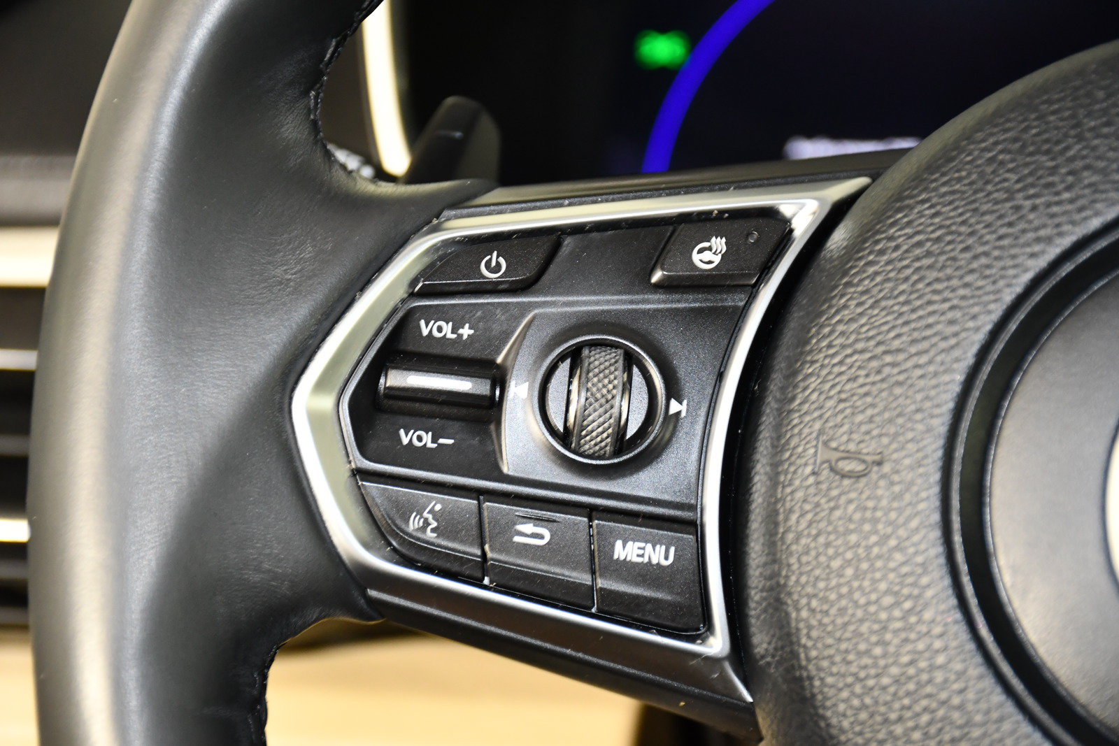 Certified 2025 Acura MDX SH-AWD w/ Technology Package image 20