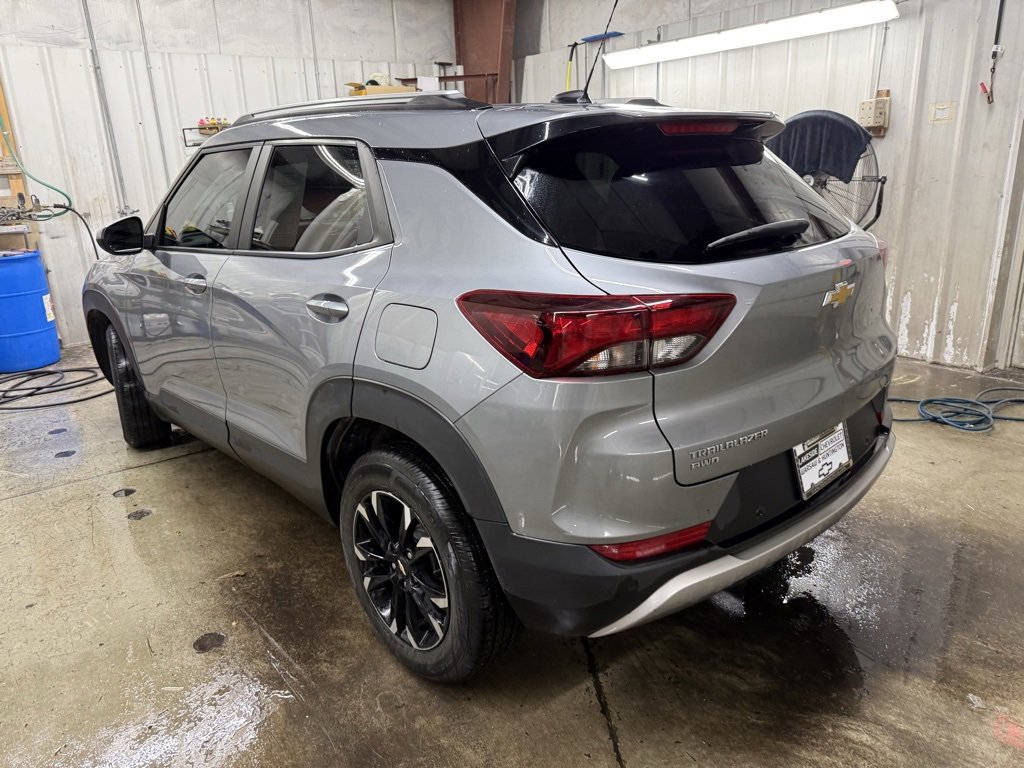 Used 2023 Chevrolet TrailBlazer LT w/ Convenience Package image 3