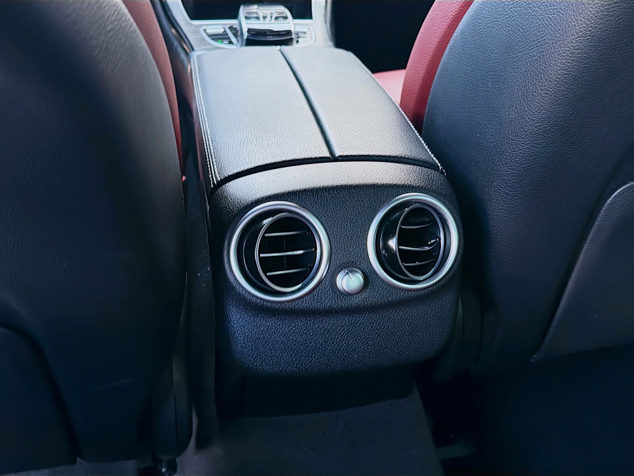 Used 2019 Mercedes-Benz C 300 Sedan image 22