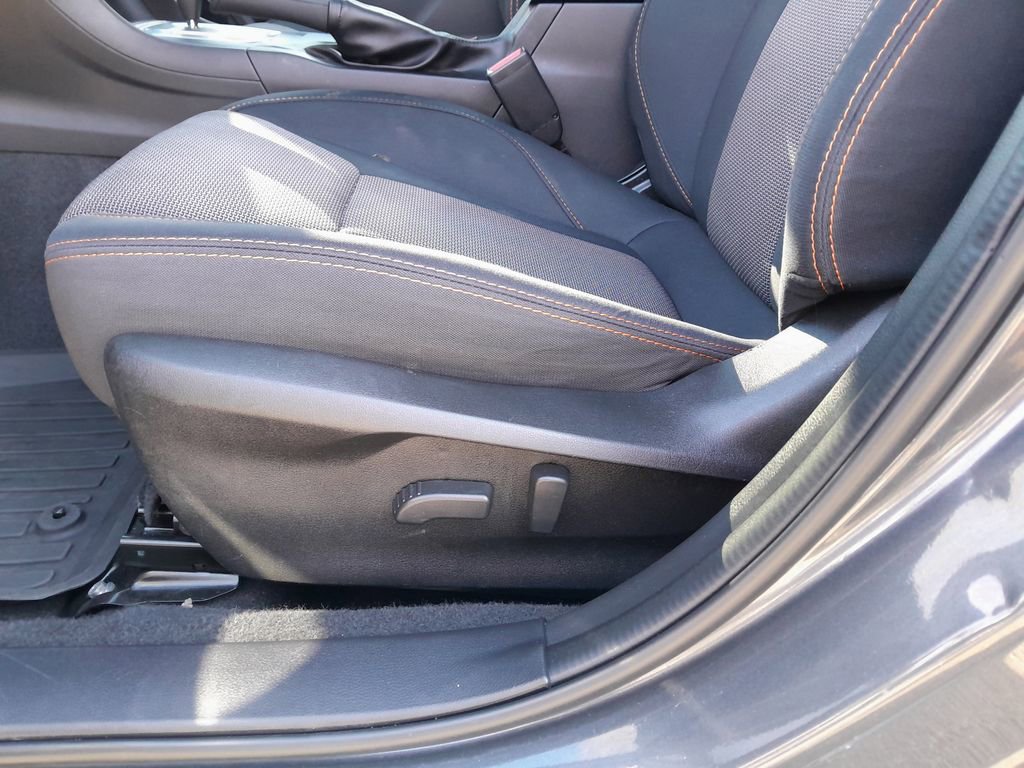 Used 2022 Subaru Crosstrek 2.0i Premium w/ Moonroof Package image 11