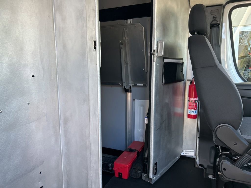 Used 2024 RAM ProMaster 3500 w/ Delivery Van Package image 24